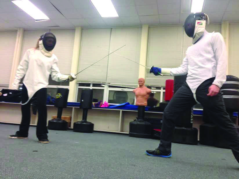 SHS Students take a Stab at New Fencing Club