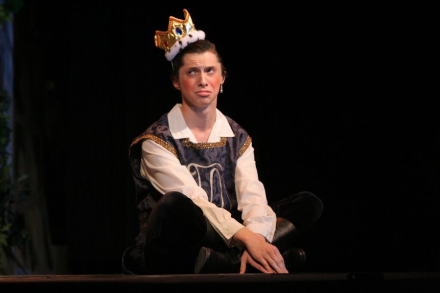 Roger Dawley during his SHS performance of Once Upon a Mattress