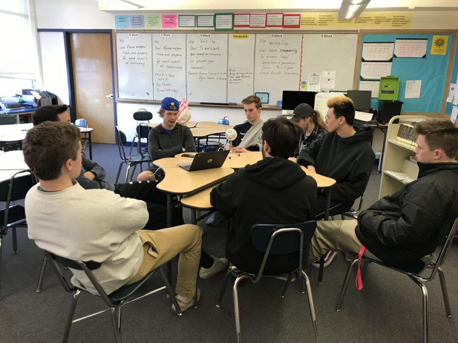 While+over+50%25+of+SHS+attended+the+Patriots%27+parade%2C+Matt+Luscombe+facilitated+a+podcast+therapy+session+for+his+classmates