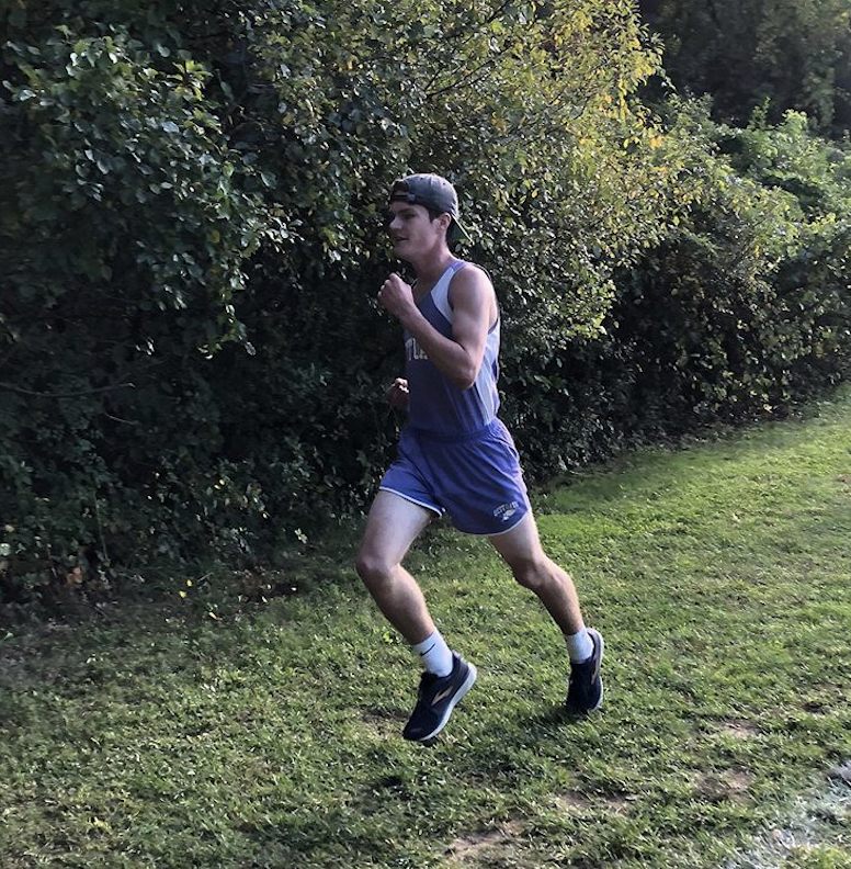 Tucker Steverman running hard for his team