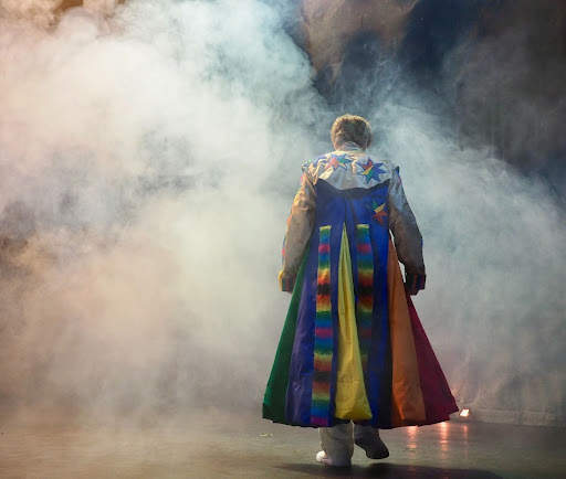 Tim Bevens was a lead actor in Joseph and the Amazing Technicolor Dreamcoat Dreamcoat